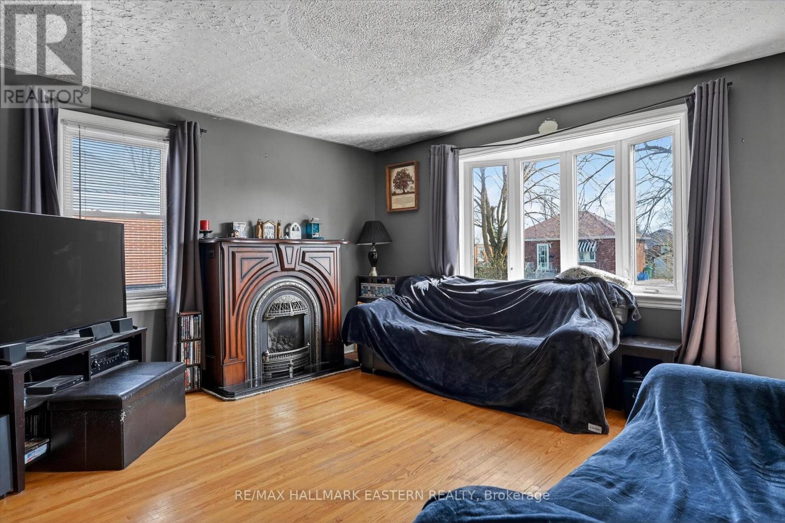 561 Spruce Avenue, Peterborough, Ontario  K9J 5A4 - Photo 5 - X13041374