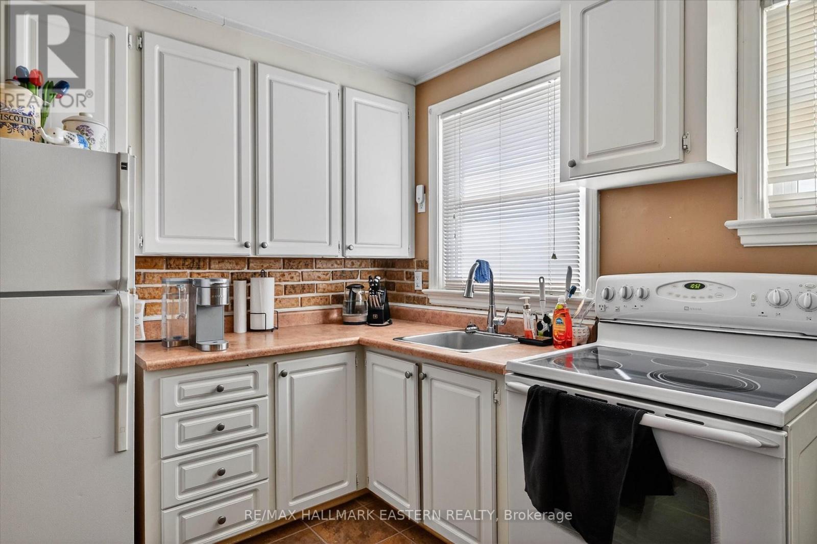 561 Spruce Avenue, Peterborough, Ontario  K9J 5A4 - Photo 9 - X13041374