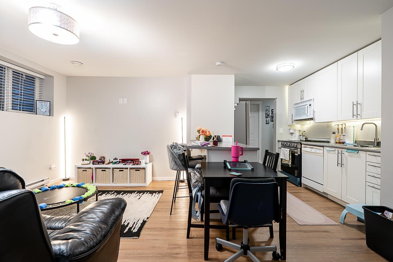 27563 27a Avenue, Langley, British Columbia  V4W 0C4 - Photo 29 - R3115177