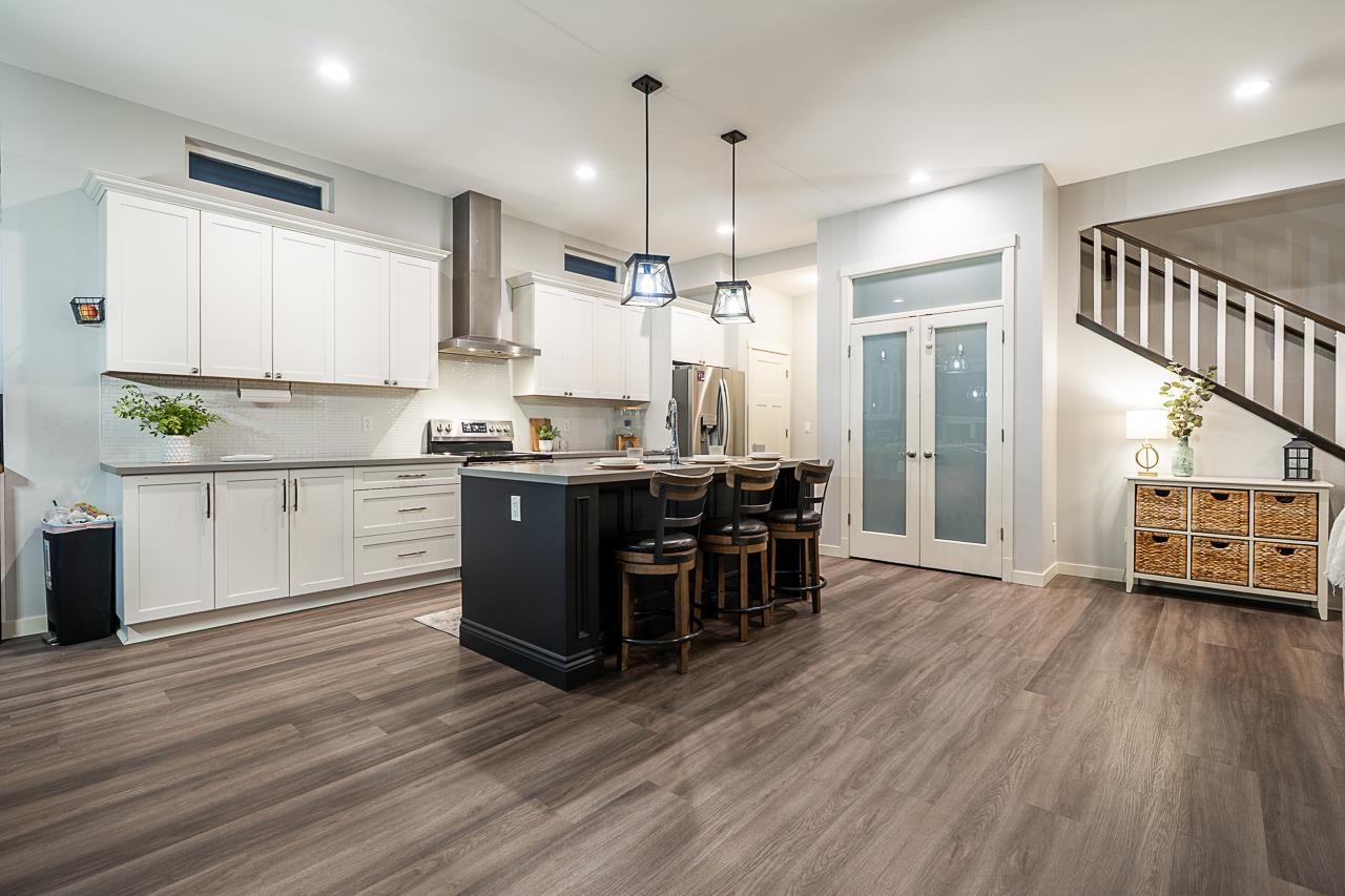 27563 27a Avenue, Langley, British Columbia  V4W 0C4 - Photo 7 - R3115177