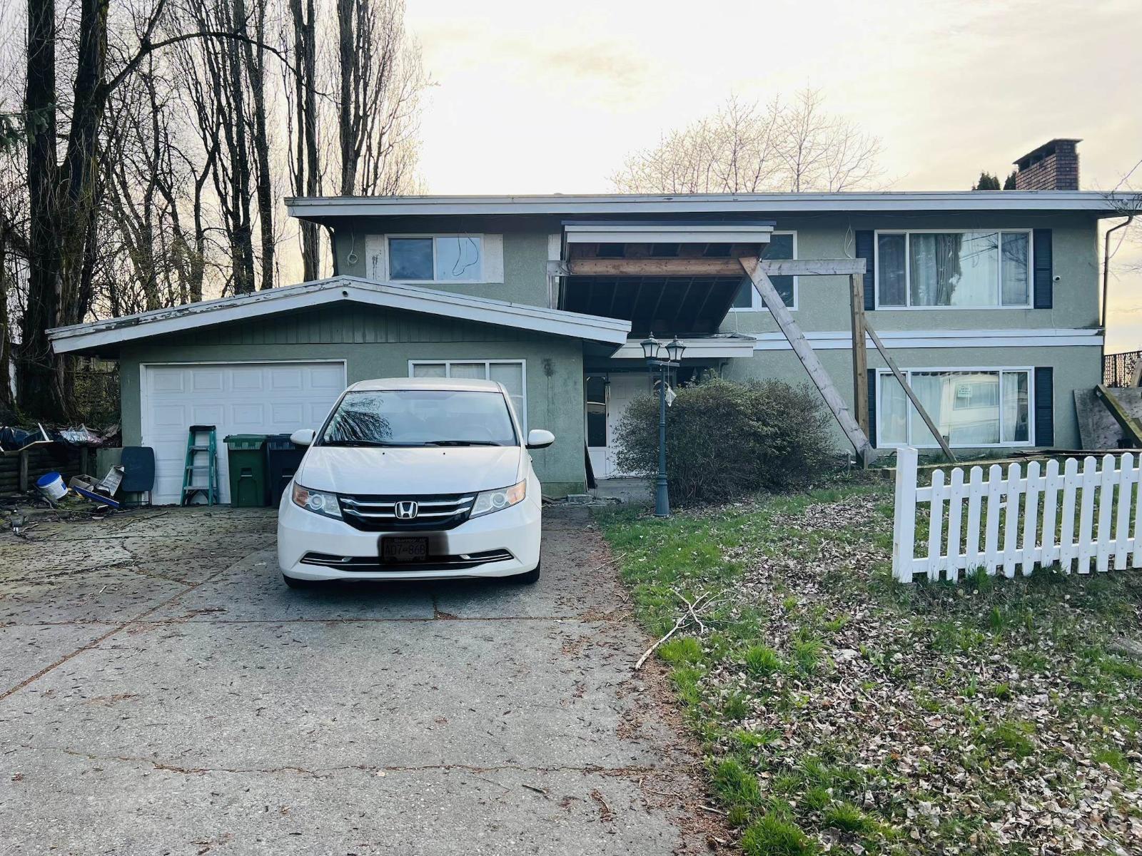 2713 Moorland Street, Abbotsford, British Columbia  V2T 3V4 - Photo 1 - R3115093