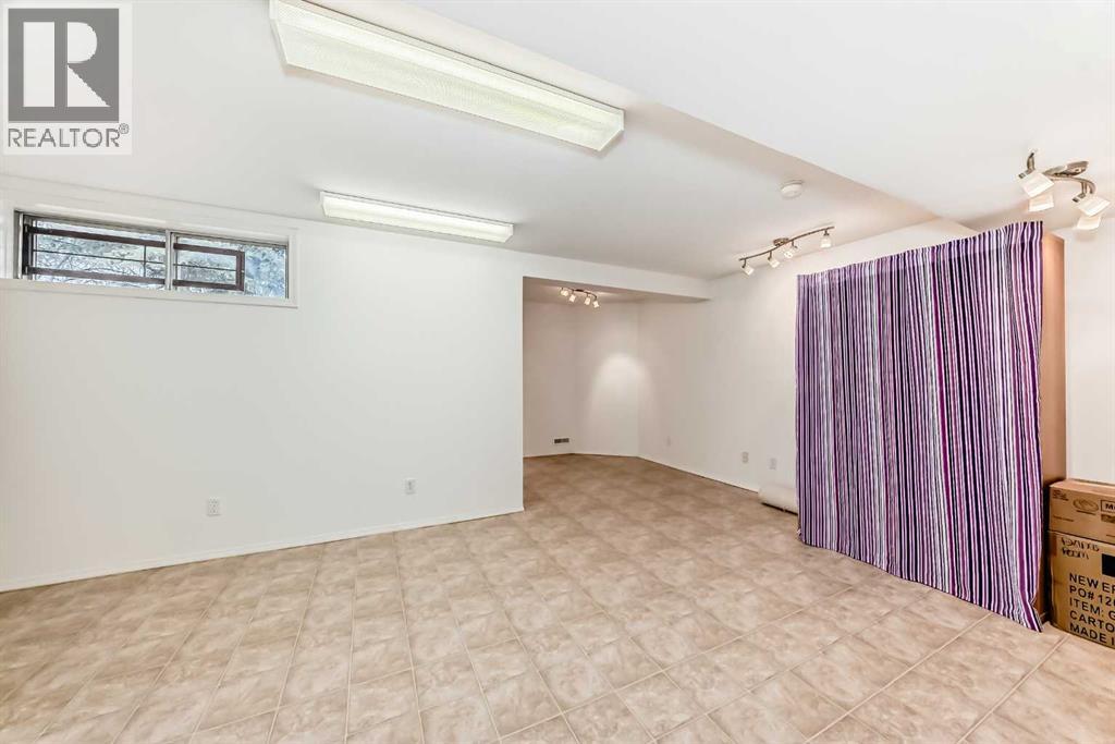 5 Woodmark Place Sw, Calgary, Alberta  T2W 6A2 - Photo 42 - A2304368