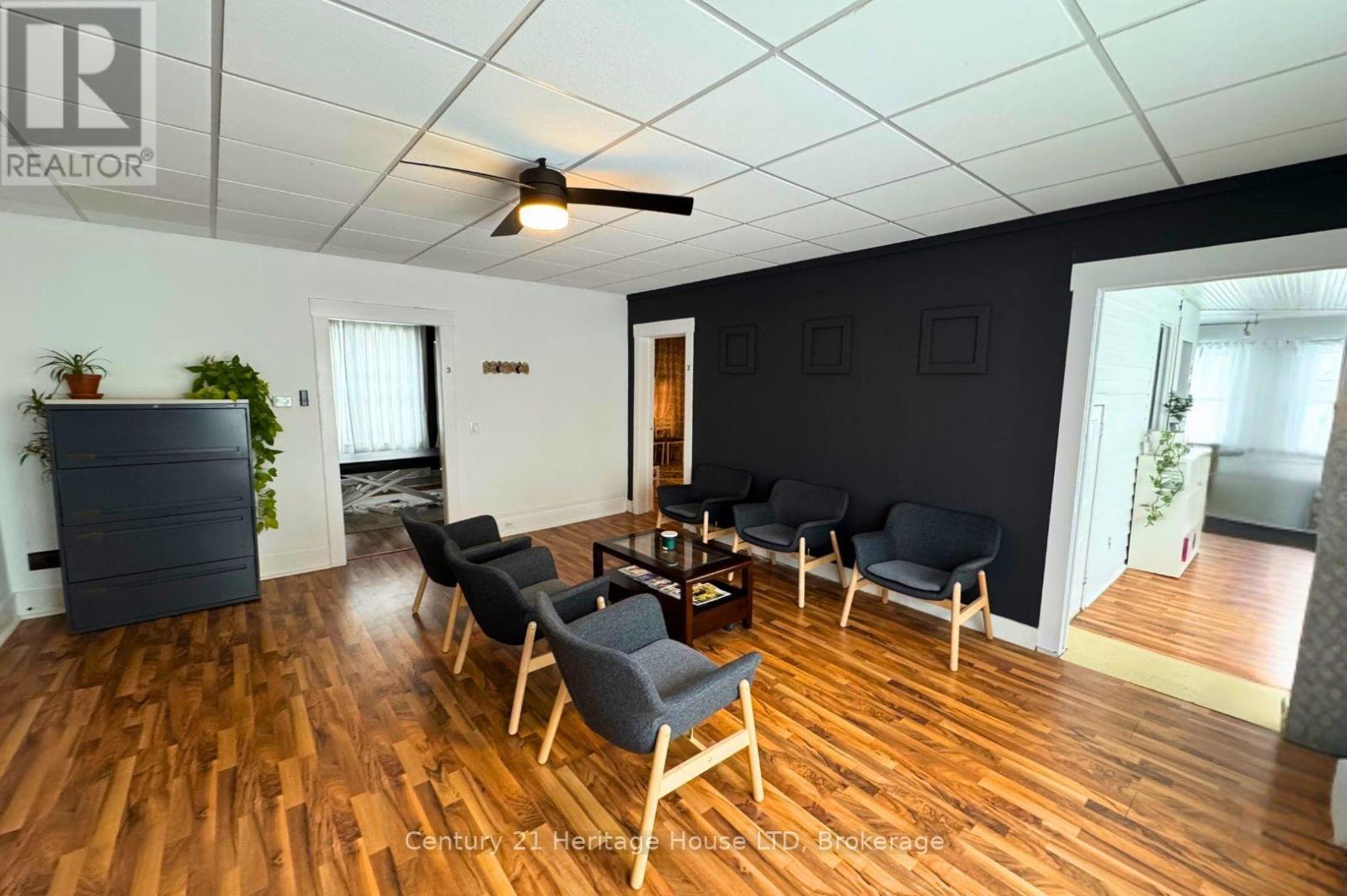 Main Floor - 355 Ridge Road N, Fort Erie, Ontario  L0S 1N0 - Photo 2 - X12779026