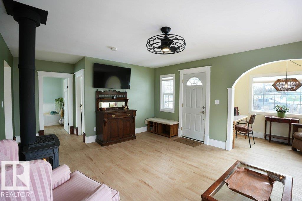 5016 52 Av, Warburg, Alberta  T0C 2T0 - Photo 11 - E4476591