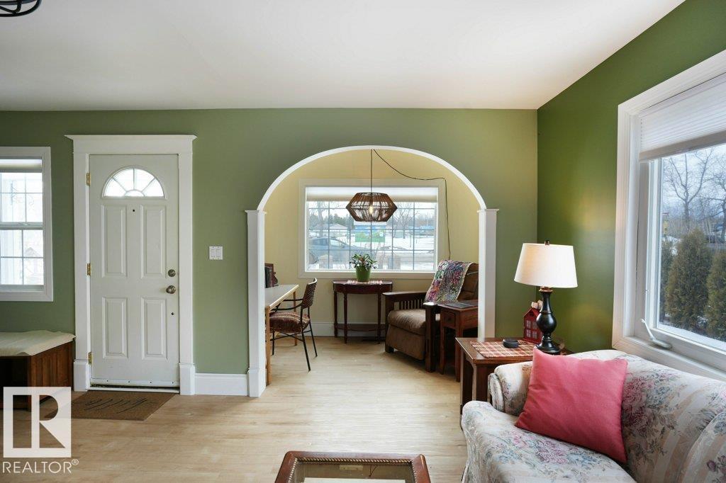 5016 52 Av, Warburg, Alberta  T0C 2T0 - Photo 4 - E4476591