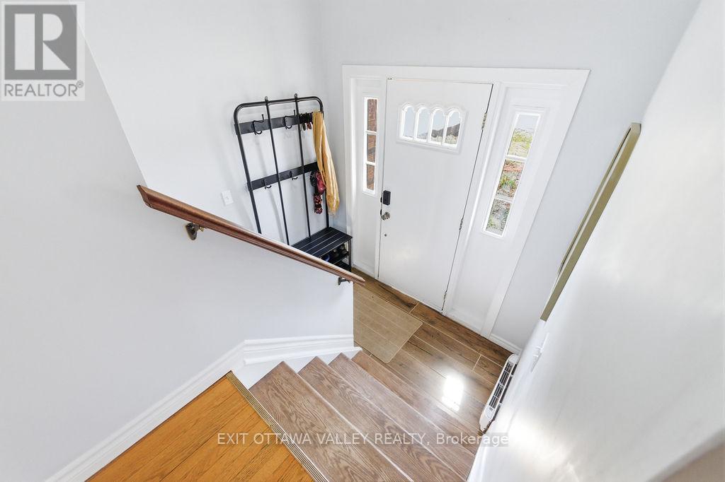 587 Alfred Street E, Pembroke, Ontario  K8A 8A2 - Photo 18 - X13041214