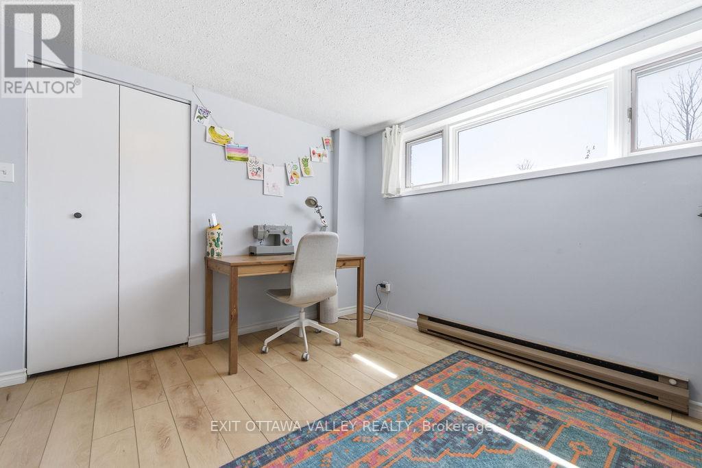 587 Alfred Street E, Pembroke, Ontario  K8A 8A2 - Photo 19 - X13041214