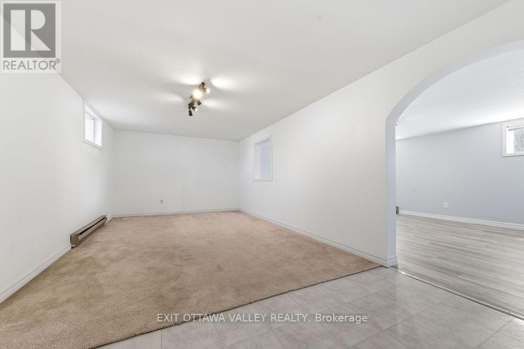 587 Alfred Street E, Pembroke, Ontario  K8A 8A2 - Photo 22 - X13041214