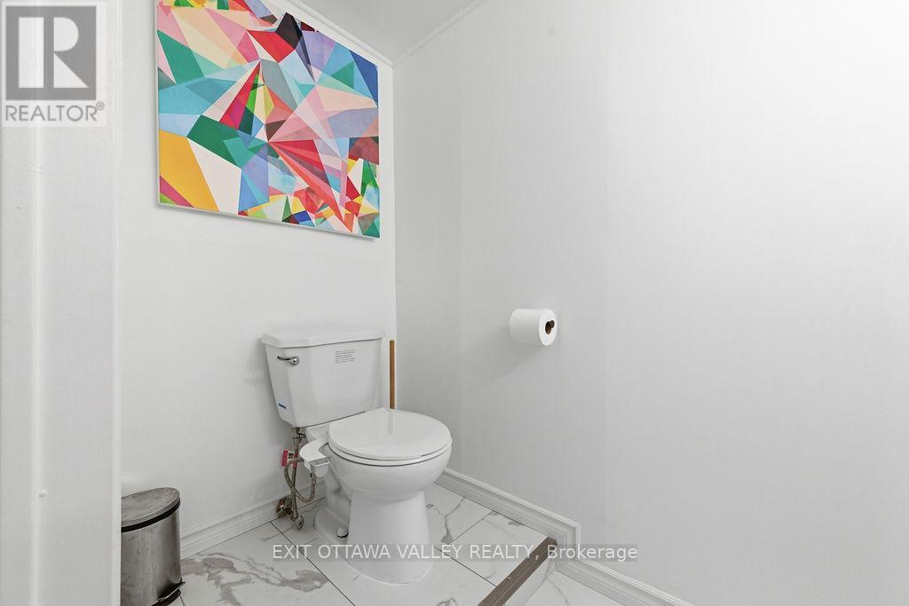 587 Alfred Street E, Pembroke, Ontario  K8A 8A2 - Photo 23 - X13041214