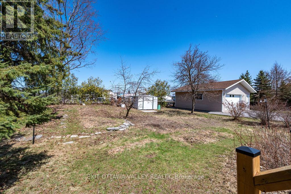 587 Alfred Street E, Pembroke, Ontario  K8A 8A2 - Photo 27 - X13041214