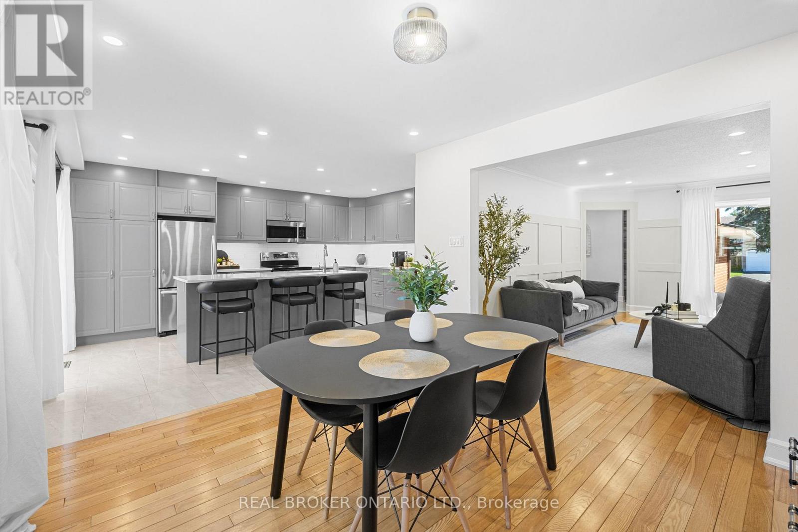 2058 Wildflower Drive, Ottawa, Ontario  K1E 3R3 - Photo 11 - X13041478