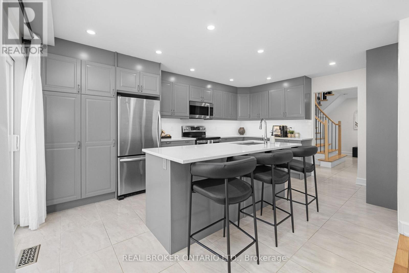 2058 Wildflower Drive, Ottawa, Ontario  K1E 3R3 - Photo 14 - X13041478