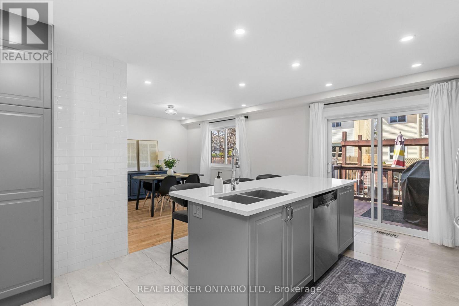 2058 Wildflower Drive, Ottawa, Ontario  K1E 3R3 - Photo 17 - X13041478