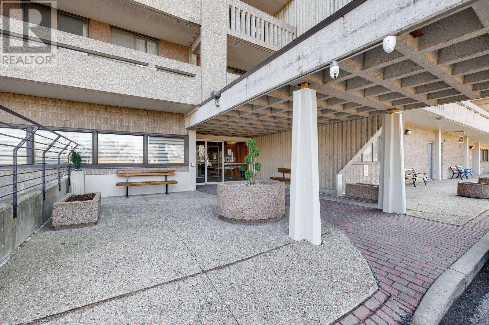 306 - 415 Greenview Avenue, Ottawa, Ontario  K2B 8G5 - Photo 3 - X13041512