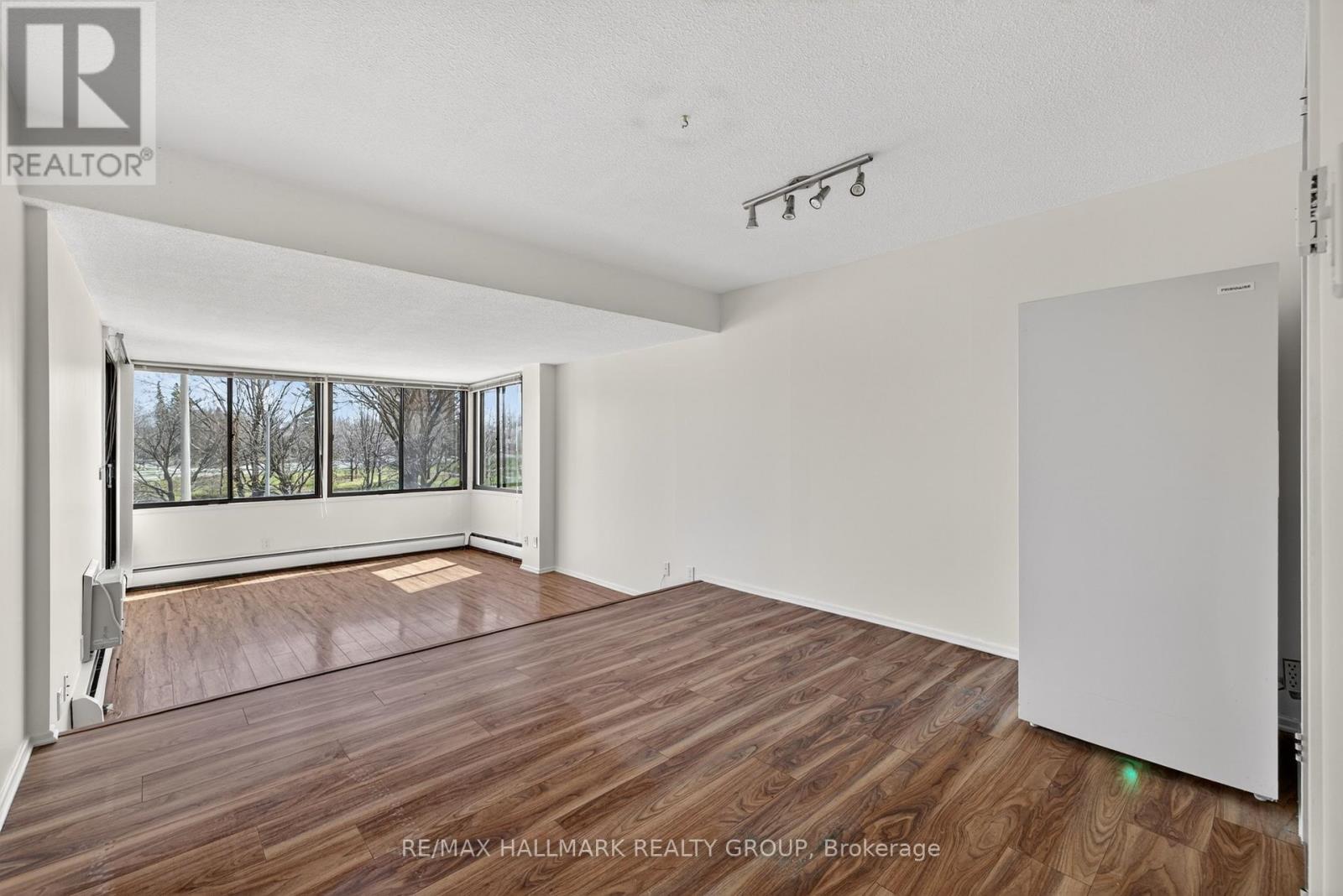 306 - 415 Greenview Avenue, Ottawa, Ontario  K2B 8G5 - Photo 8 - X13041512