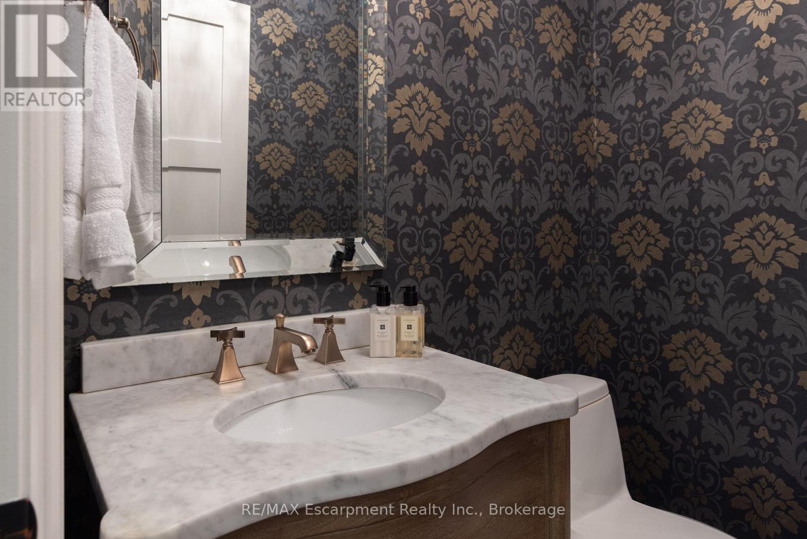 444 Drummond Road, Oakville, Ontario  L6J 4L4 - Photo 22 - W13041350