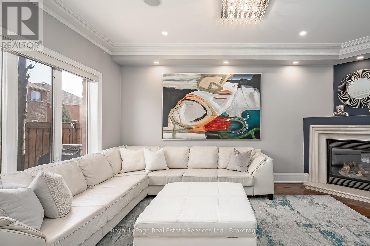 5447 Freshwater Drive, Mississauga, Ontario  L5M 0J8 - Photo 17 - W13041548