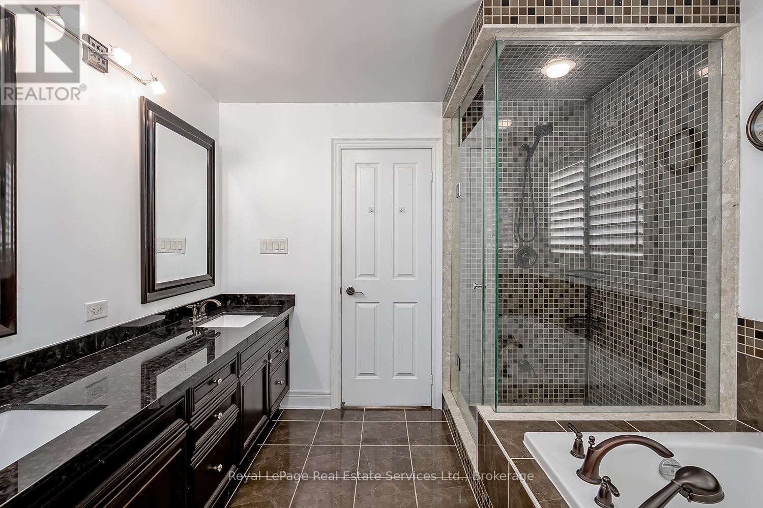 5447 Freshwater Drive, Mississauga, Ontario  L5M 0J8 - Photo 26 - W13041548