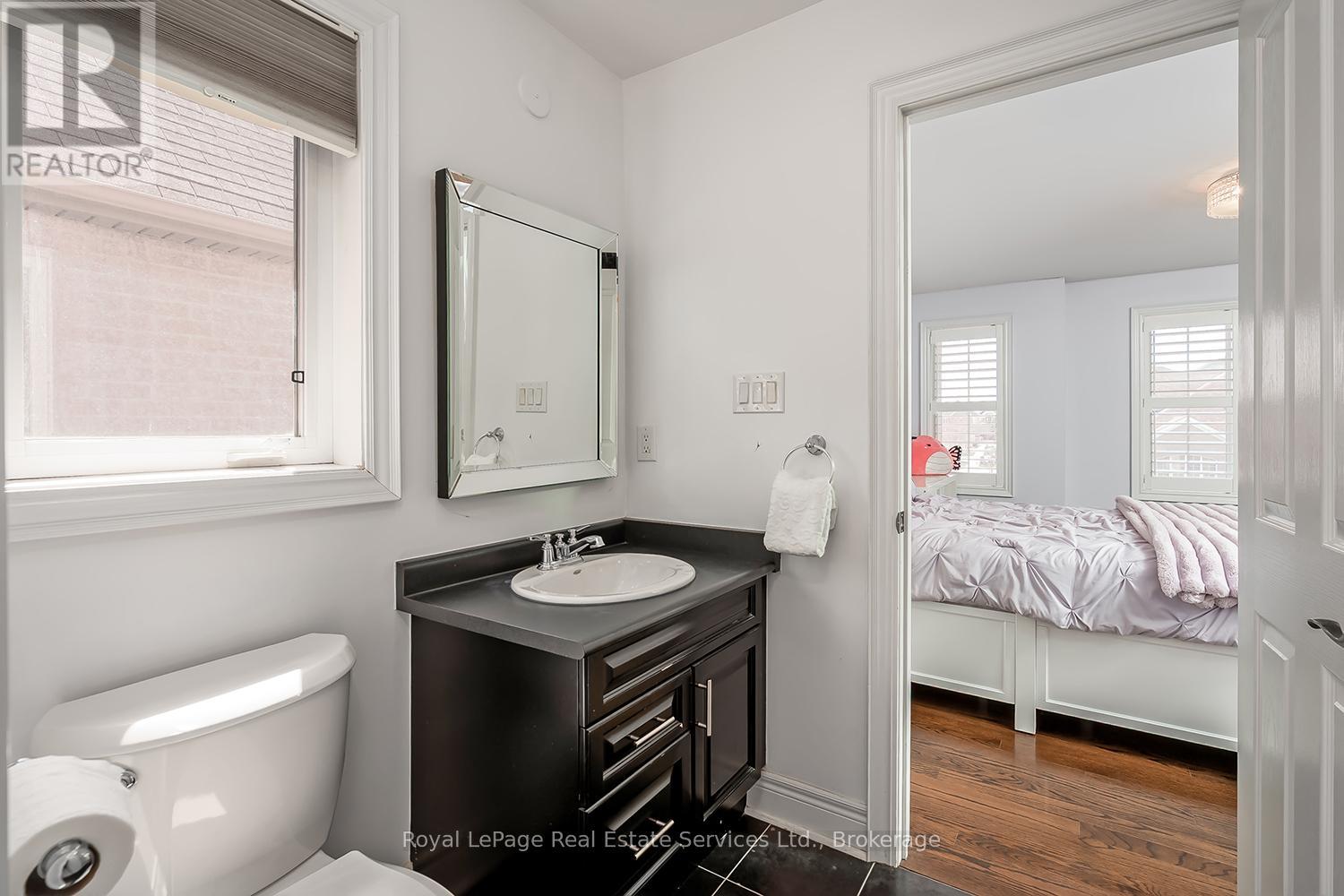 5447 Freshwater Drive, Mississauga, Ontario  L5M 0J8 - Photo 29 - W13041548