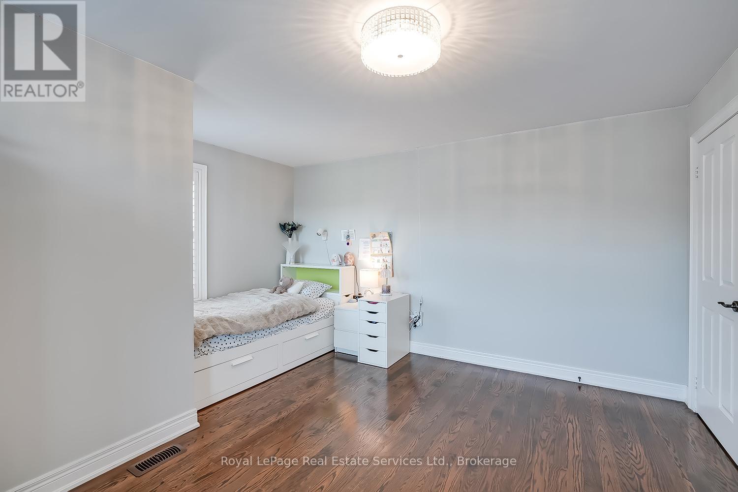 5447 Freshwater Drive, Mississauga, Ontario  L5M 0J8 - Photo 33 - W13041548