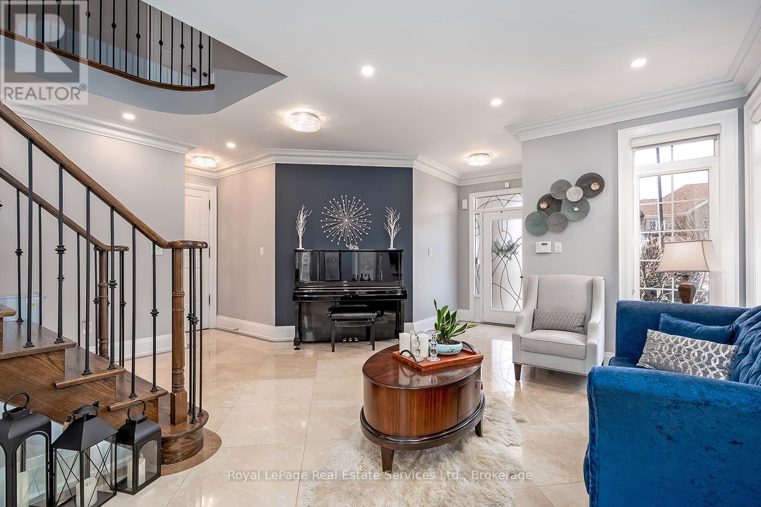 5447 Freshwater Drive, Mississauga, Ontario  L5M 0J8 - Photo 7 - W13041548