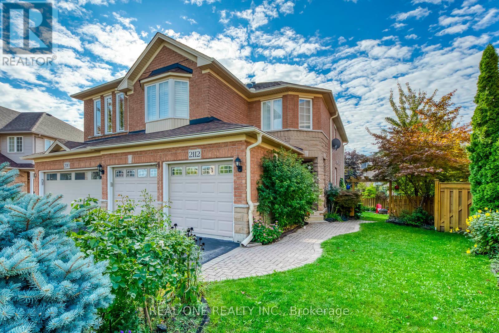 2112 REDSTONE CRESCENT, Oakville, Ontario