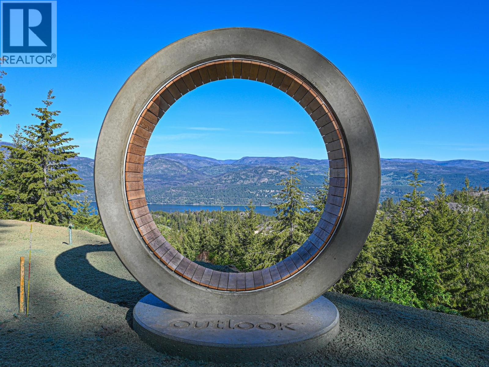 654 Predator Ridge Drive, Vernon, British Columbia  V1H 0B1 - Photo 1 - 10384719