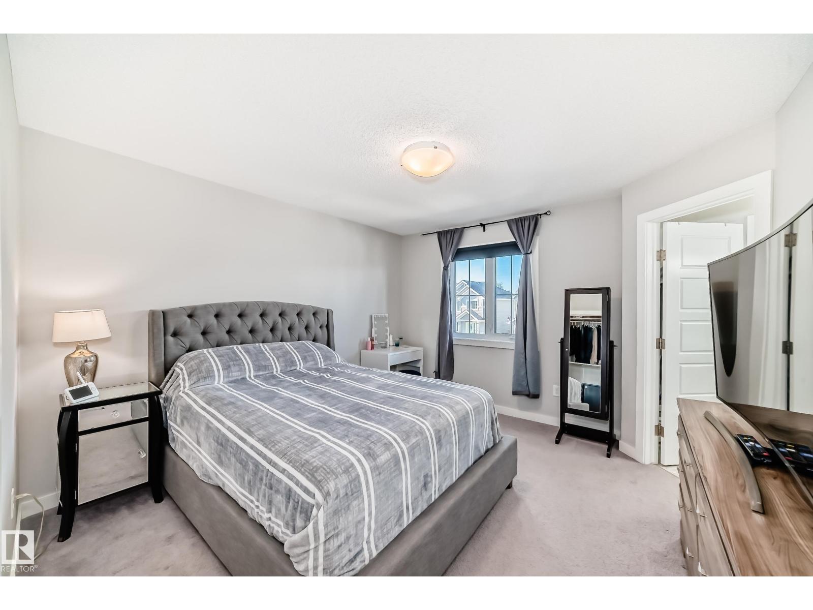 327 Desrochers Bv SW, Edmonton, Alberta  T6W 3J1 - Photo 10 - E4475353