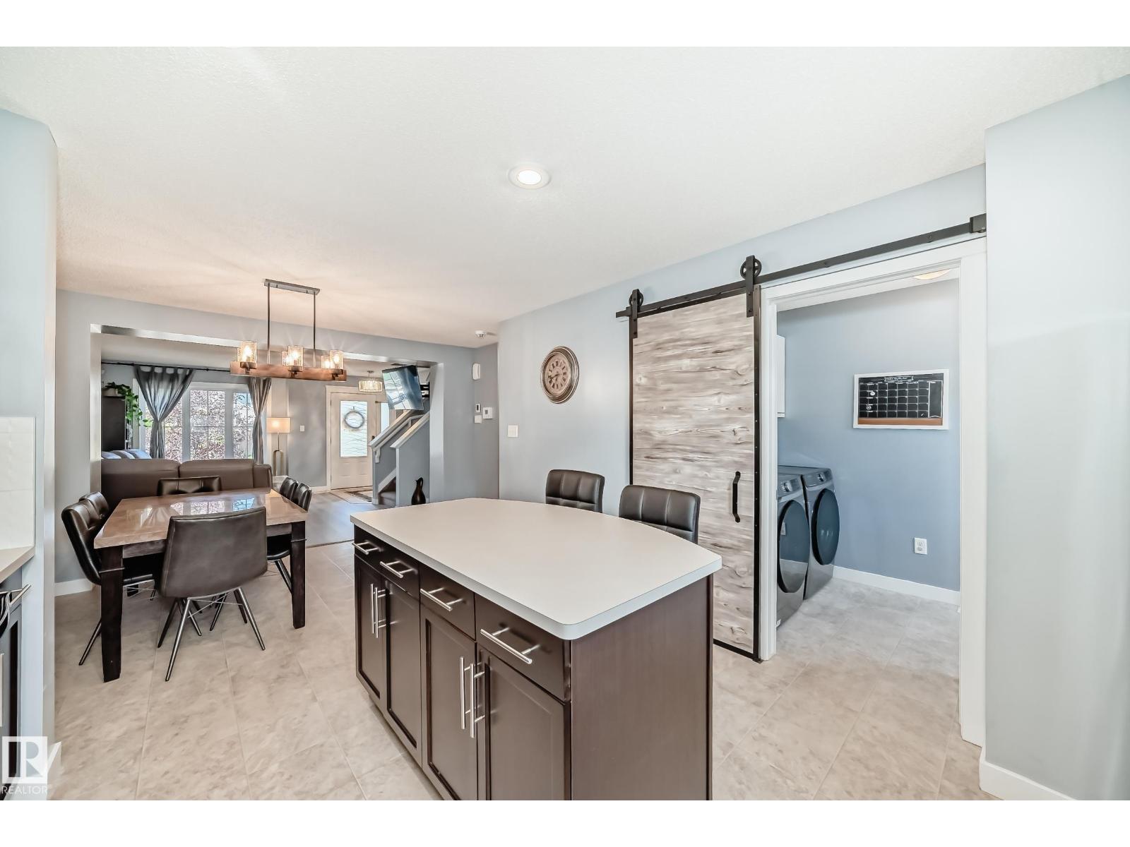 327 Desrochers Bv SW, Edmonton, Alberta  T6W 3J1 - Photo 9 - E4475353