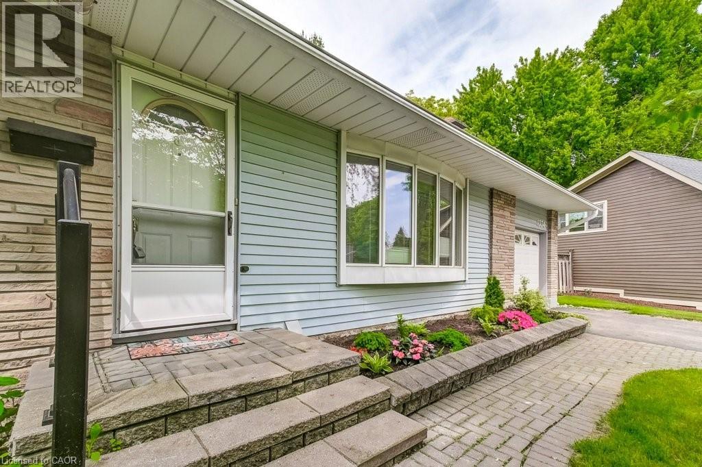 1334 Langdale Crescent, Oakville, Ontario  L6H 2K8 - Photo 3 - 40823753