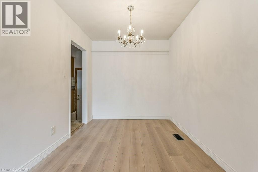 1334 Langdale Crescent, Oakville, Ontario  L6H 2K8 - Photo 8 - 40823753