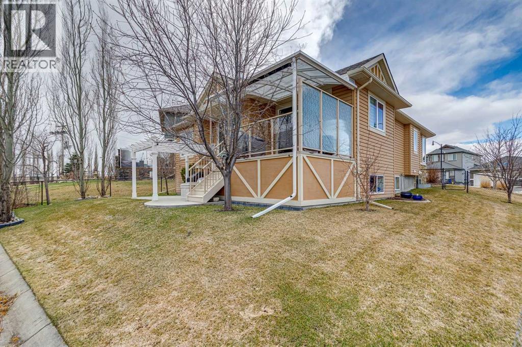 101 Sheep River Crest, Okotoks, Alberta  T1S 2B6 - Photo 3 - A2304346