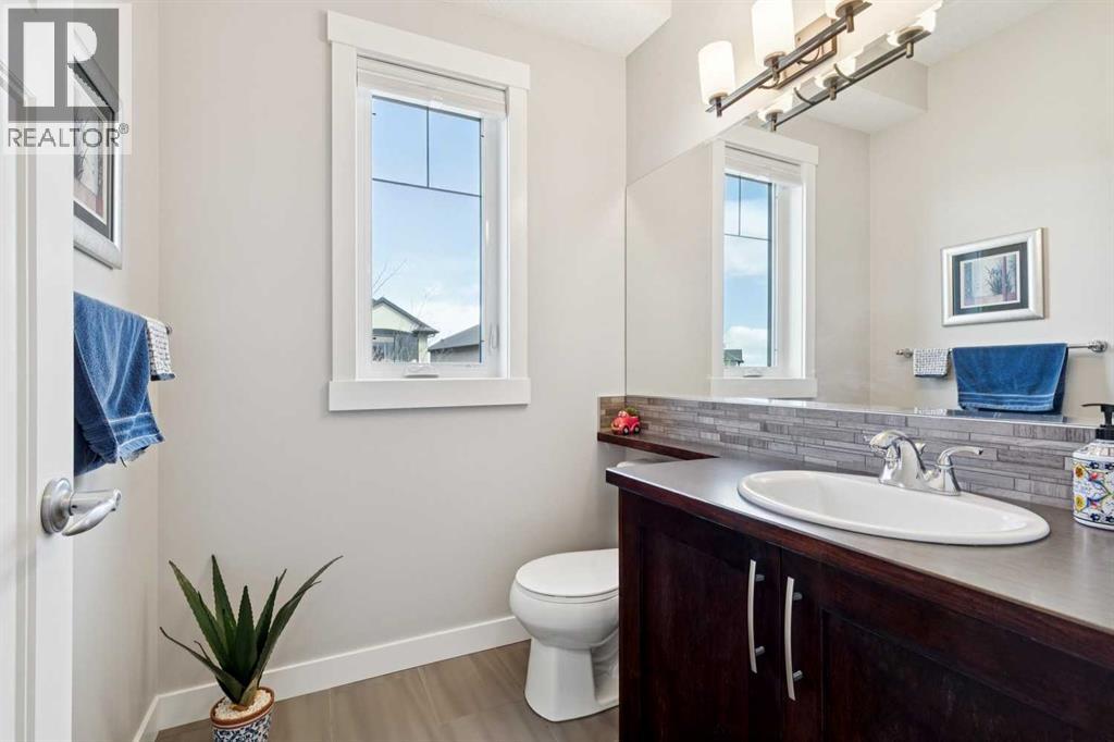 101 Sheep River Crest, Okotoks, Alberta  T1S 2B6 - Photo 9 - A2304346