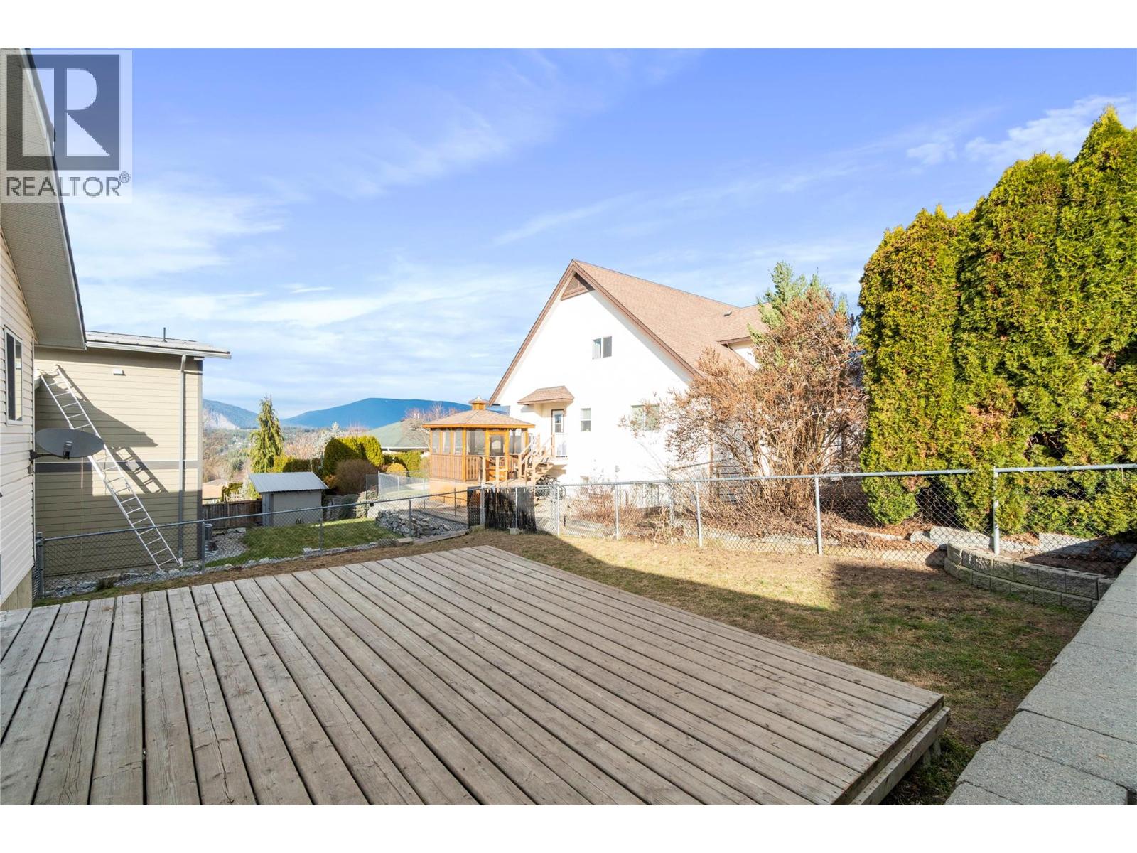 430 20 Street SE, Salmon Arm, British Columbia  V1E 1J4 - Photo 59 - 10376552