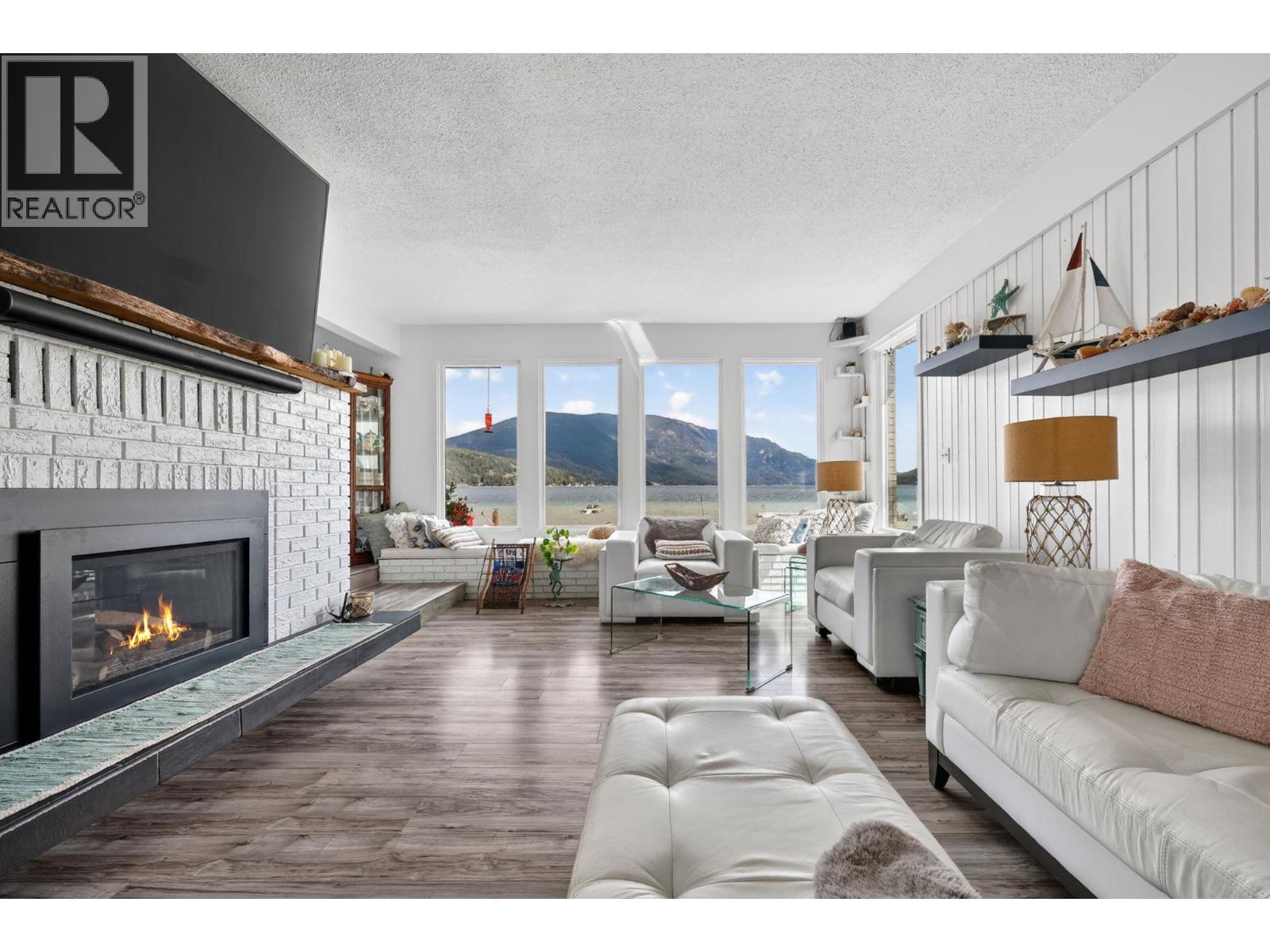 4581 75 Avenue NE, Salmon Arm, British Columbia  V0E 1K0 - Photo 11 - 10384757