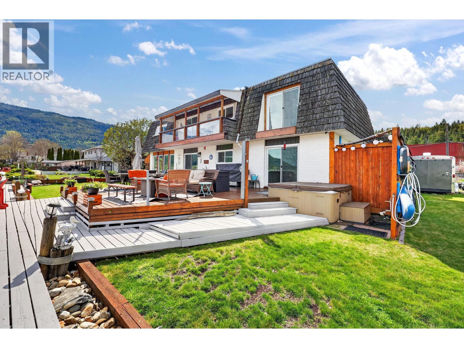 4581 75 Avenue NE, Salmon Arm, British Columbia  V0E 1K0 - Photo 69 - 10384757