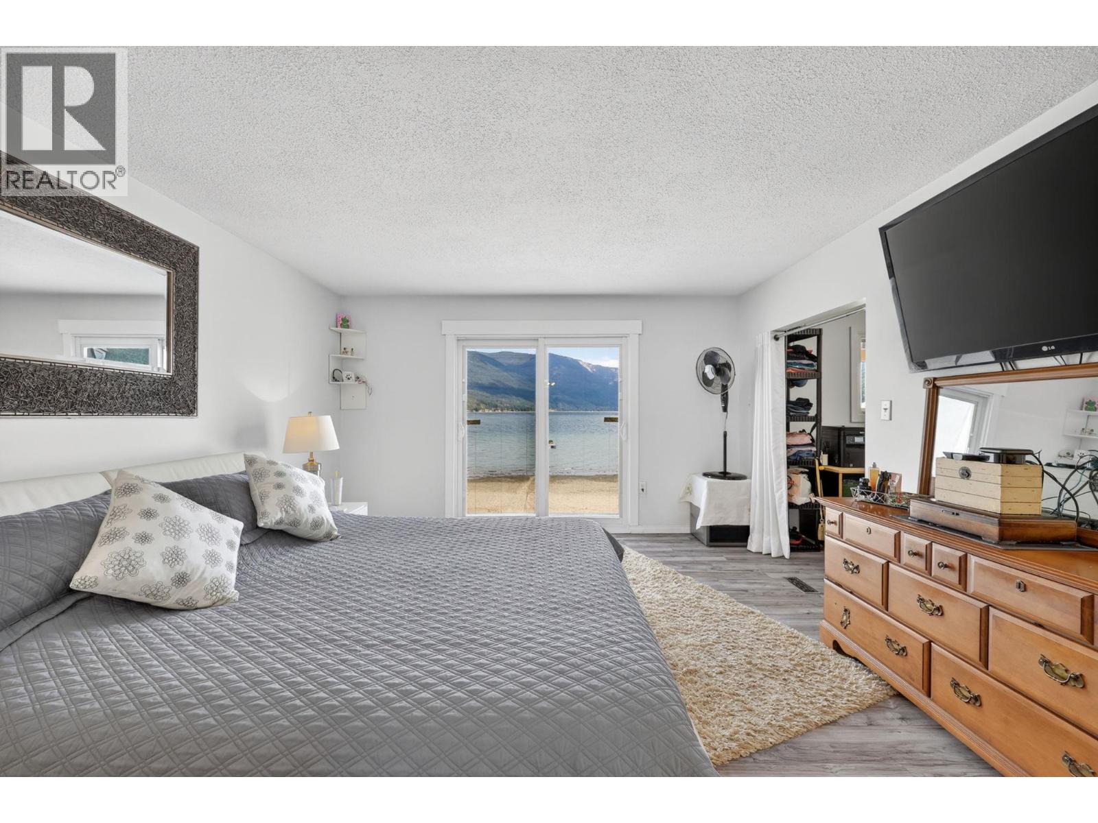 4581 75 Avenue NE, Salmon Arm, British Columbia  V0E 1K0 - Photo 38 - 10384757