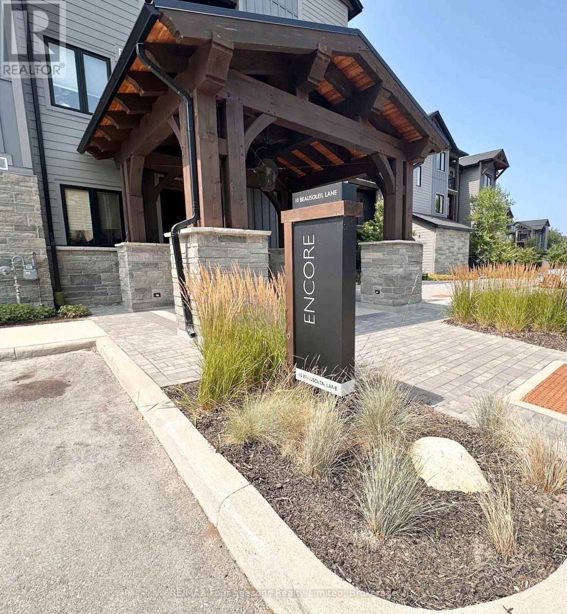 303 - 10 BEAUSOLEIL LANE, Blue Mountains, Ontario