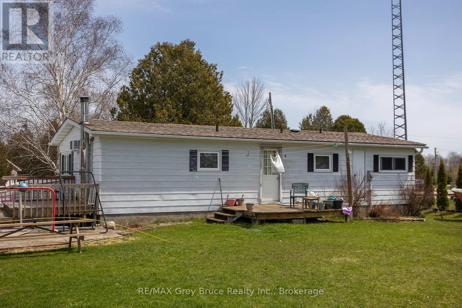 9 Hector Street, South Bruce Peninsula, Ontario  N0H 2T0 - Photo 11 - X13041550