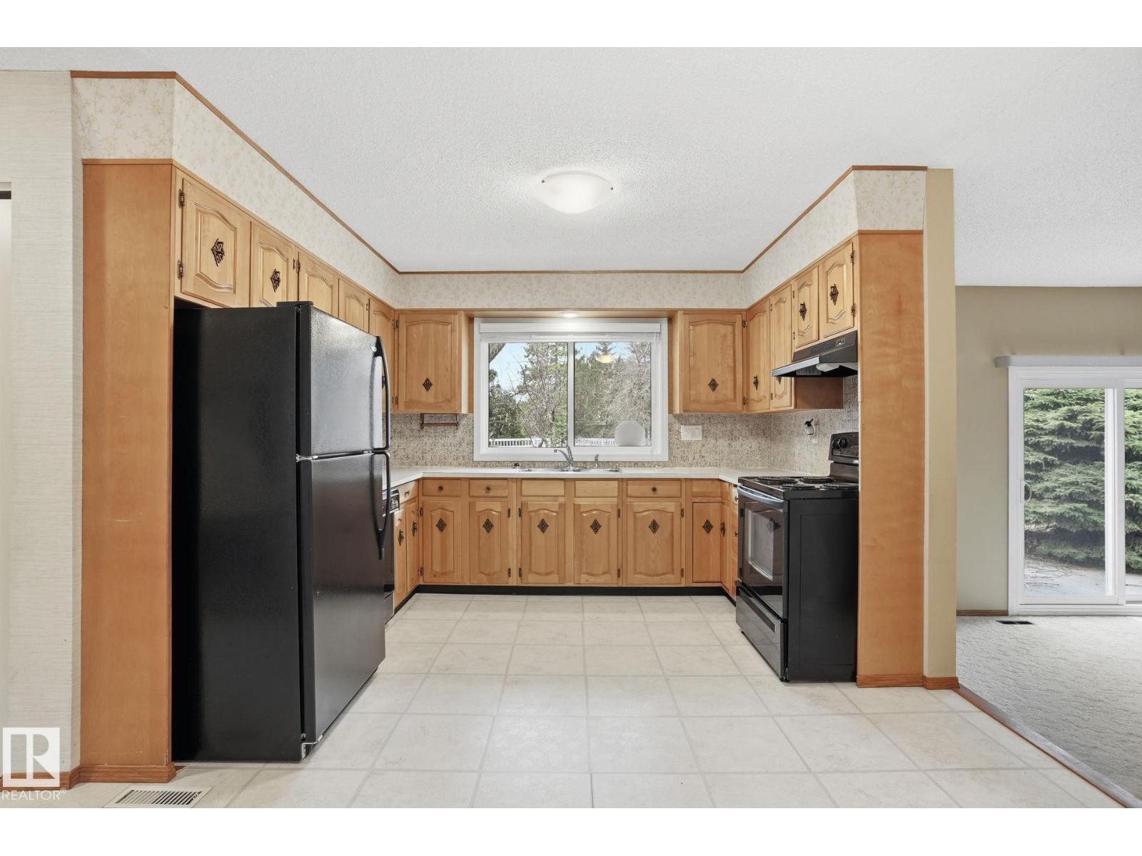 14848 64 Av Nw, Edmonton, Alberta  T6H 4Y4 - Photo 11 - E4484042