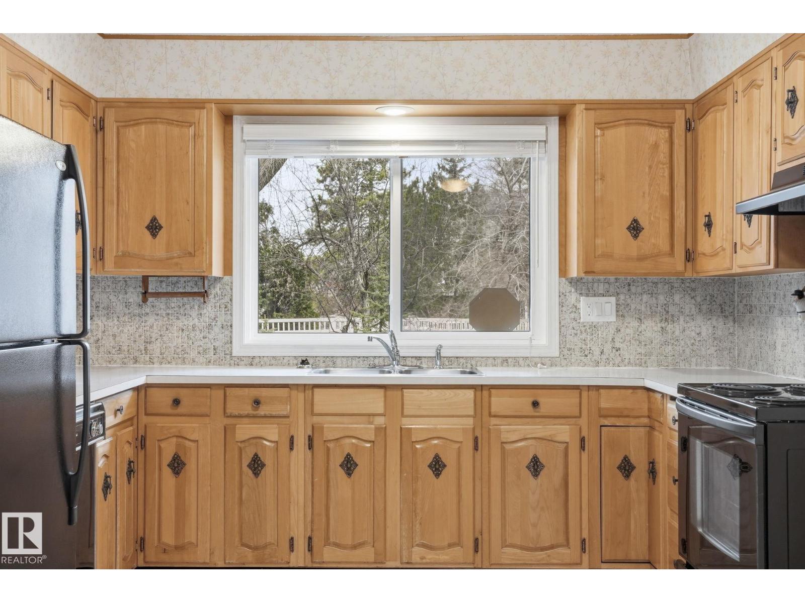 14848 64 Av Nw, Edmonton, Alberta  T6H 4Y4 - Photo 12 - E4484042