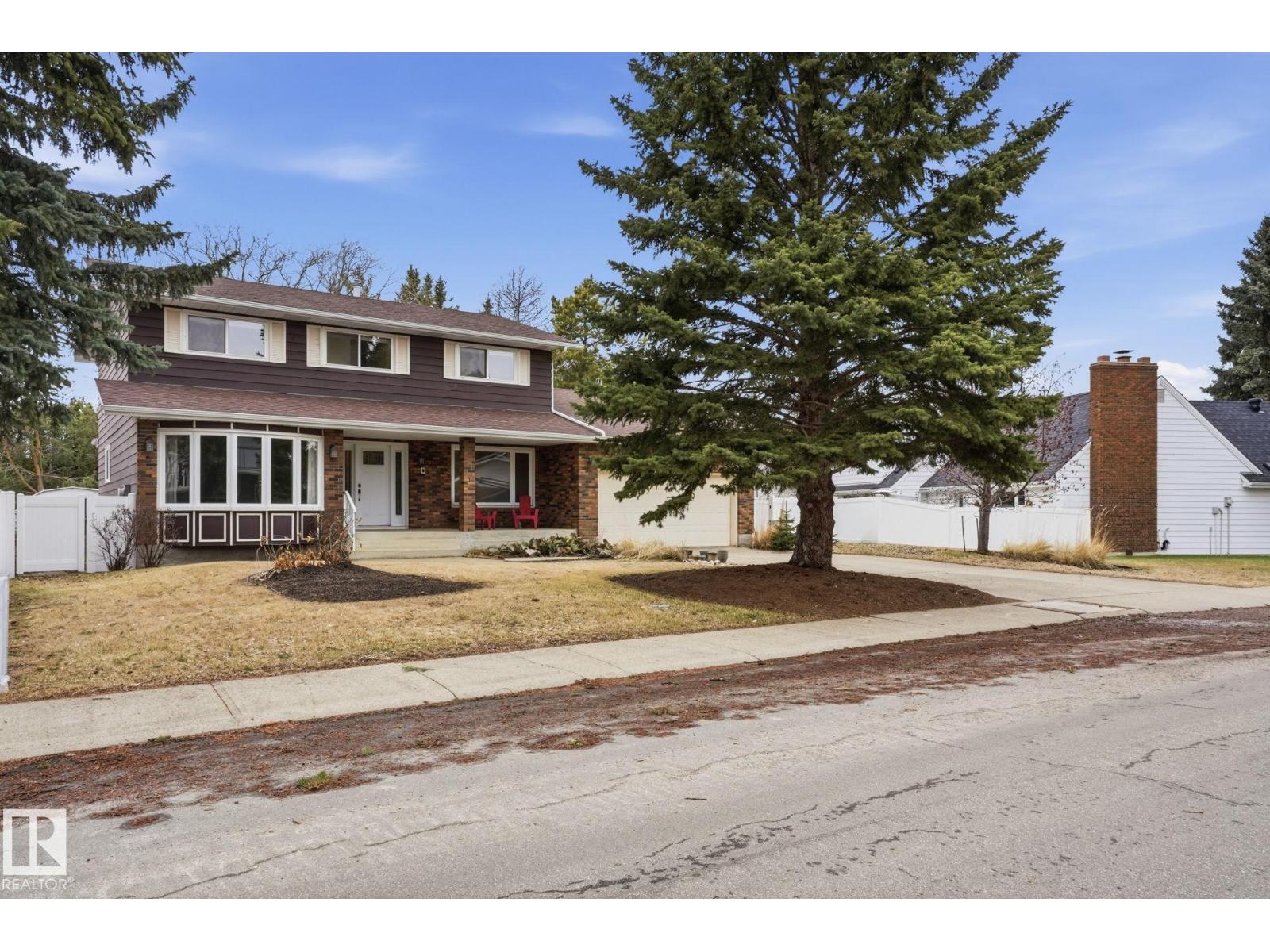 14848 64 Av Nw, Edmonton, Alberta  T6H 4Y4 - Photo 2 - E4484042