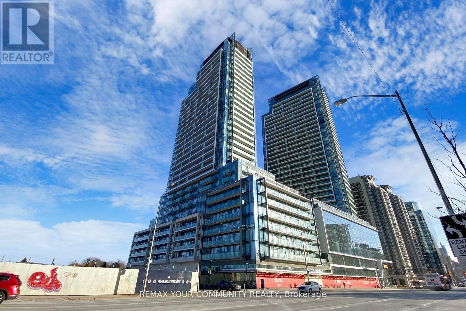 N421 - 7 GOLDEN LION HEIGHTS STREET, Toronto, Ontario