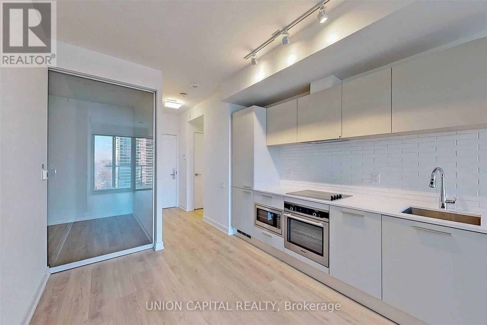 2013 - 3 GLOUCESTER STREET, Toronto, Ontario