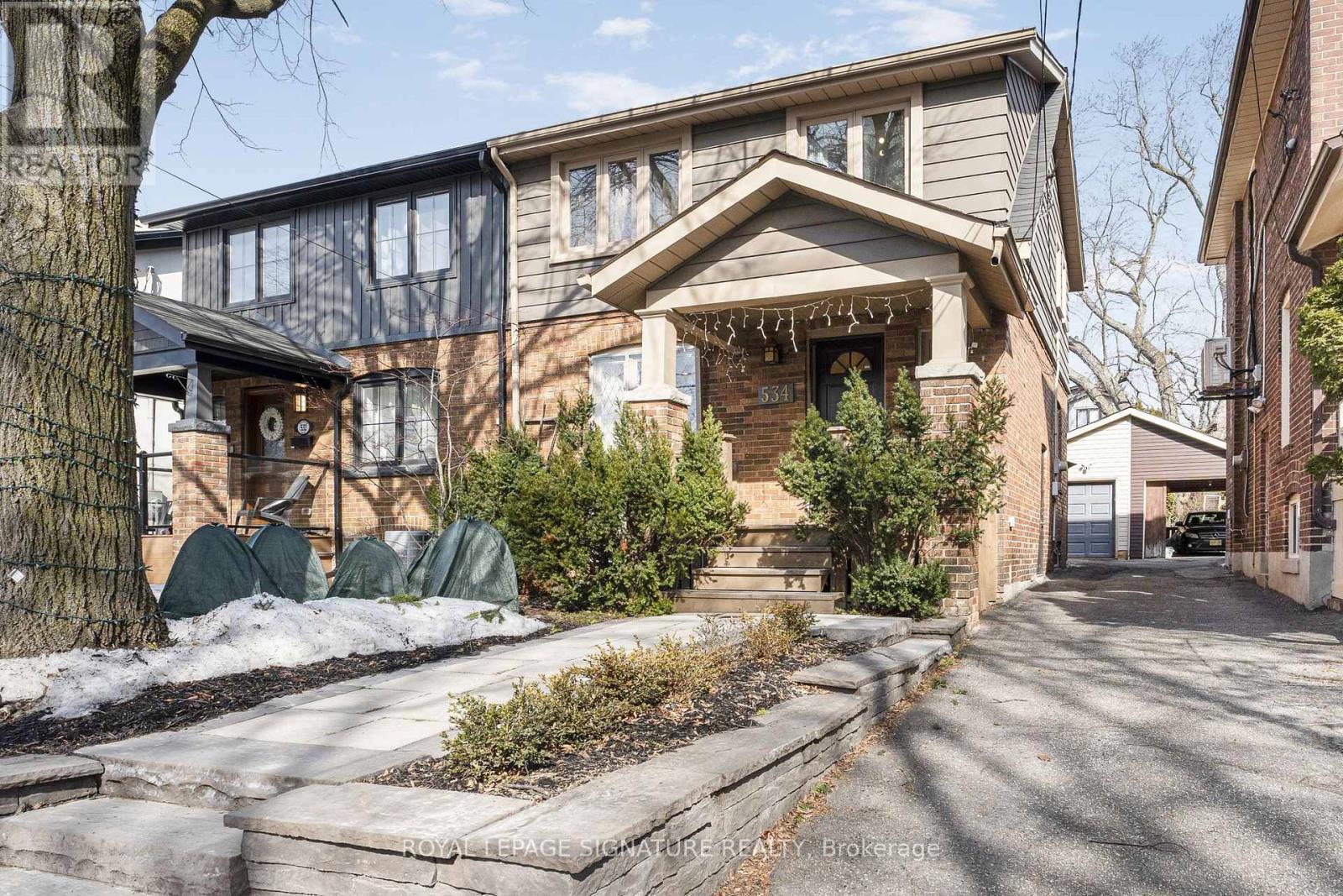 534 MILLWOOD ROAD, Toronto, Ontario