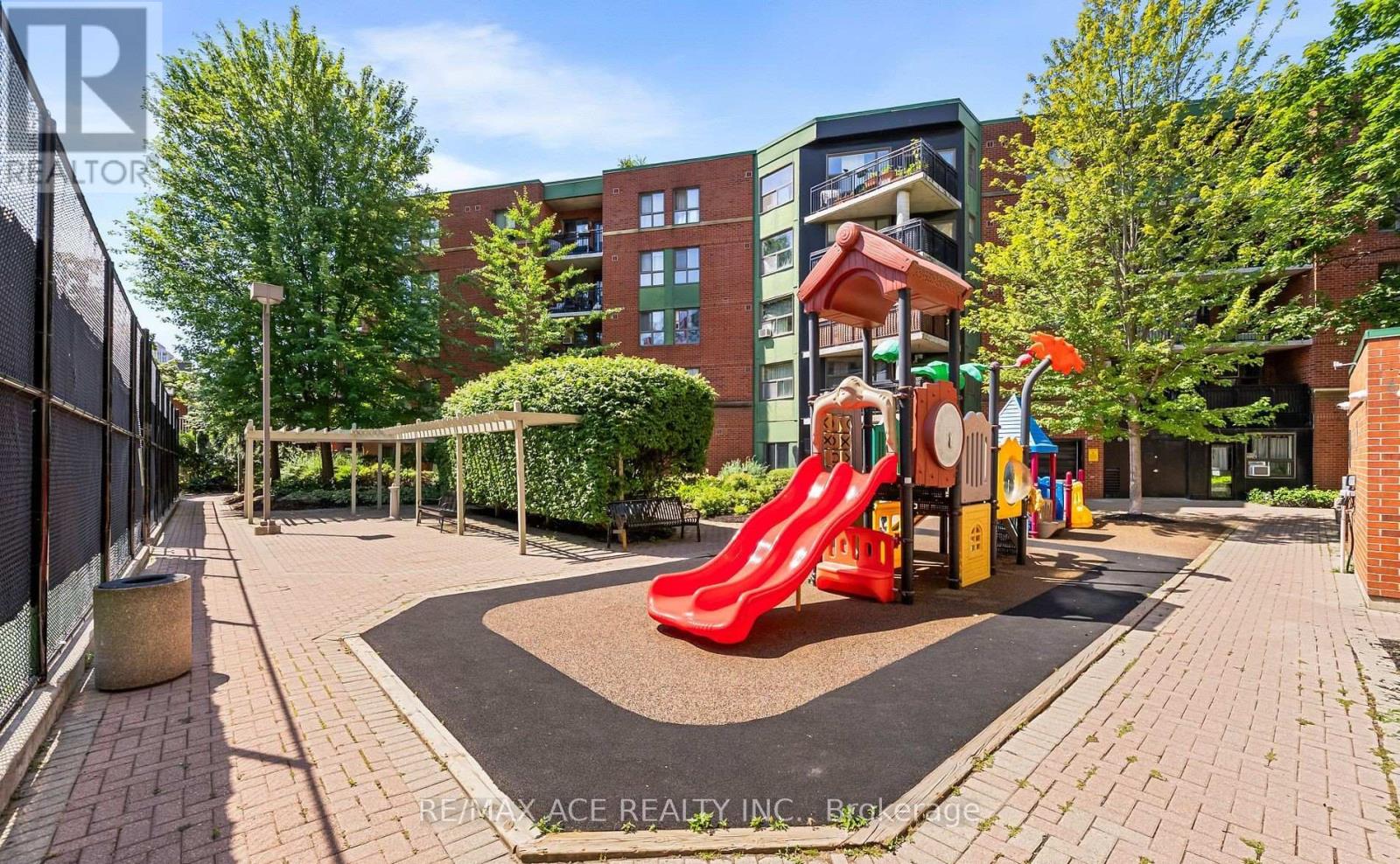 14 - 660b Wellington Street W, Toronto, Ontario  M5V 1G4 - Photo 27 - C13040974