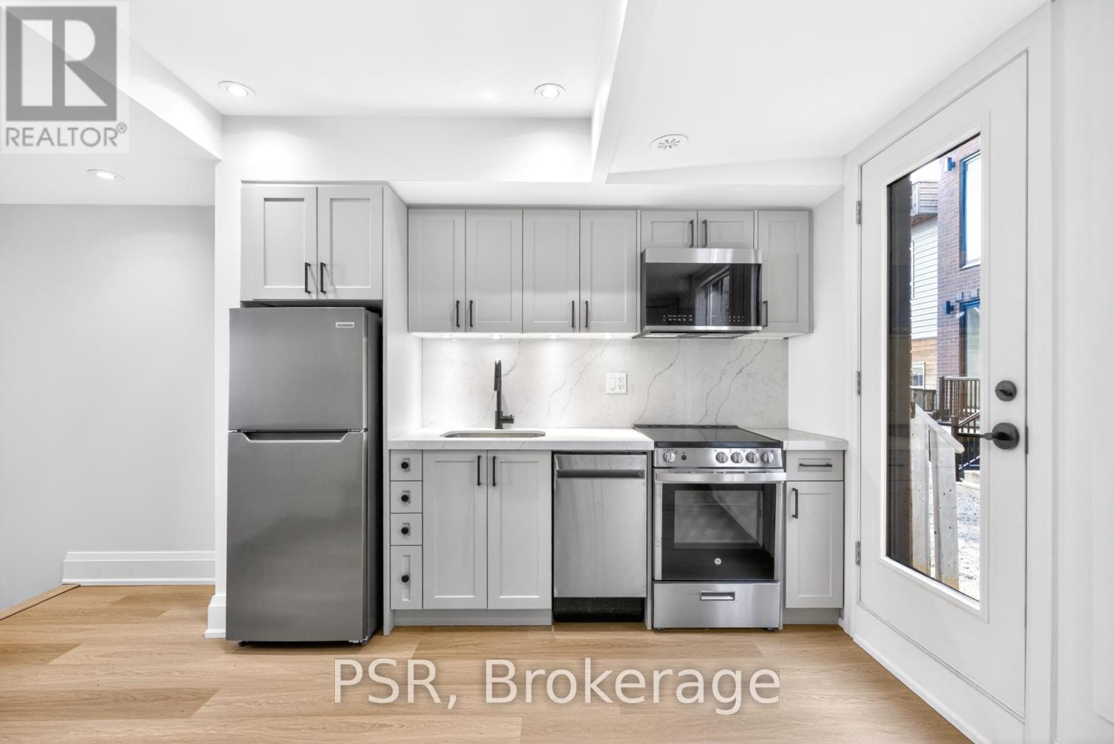 E - 57 Harriet Street, Toronto, Ontario  M4L 2G1 - Photo 4 - E13041220