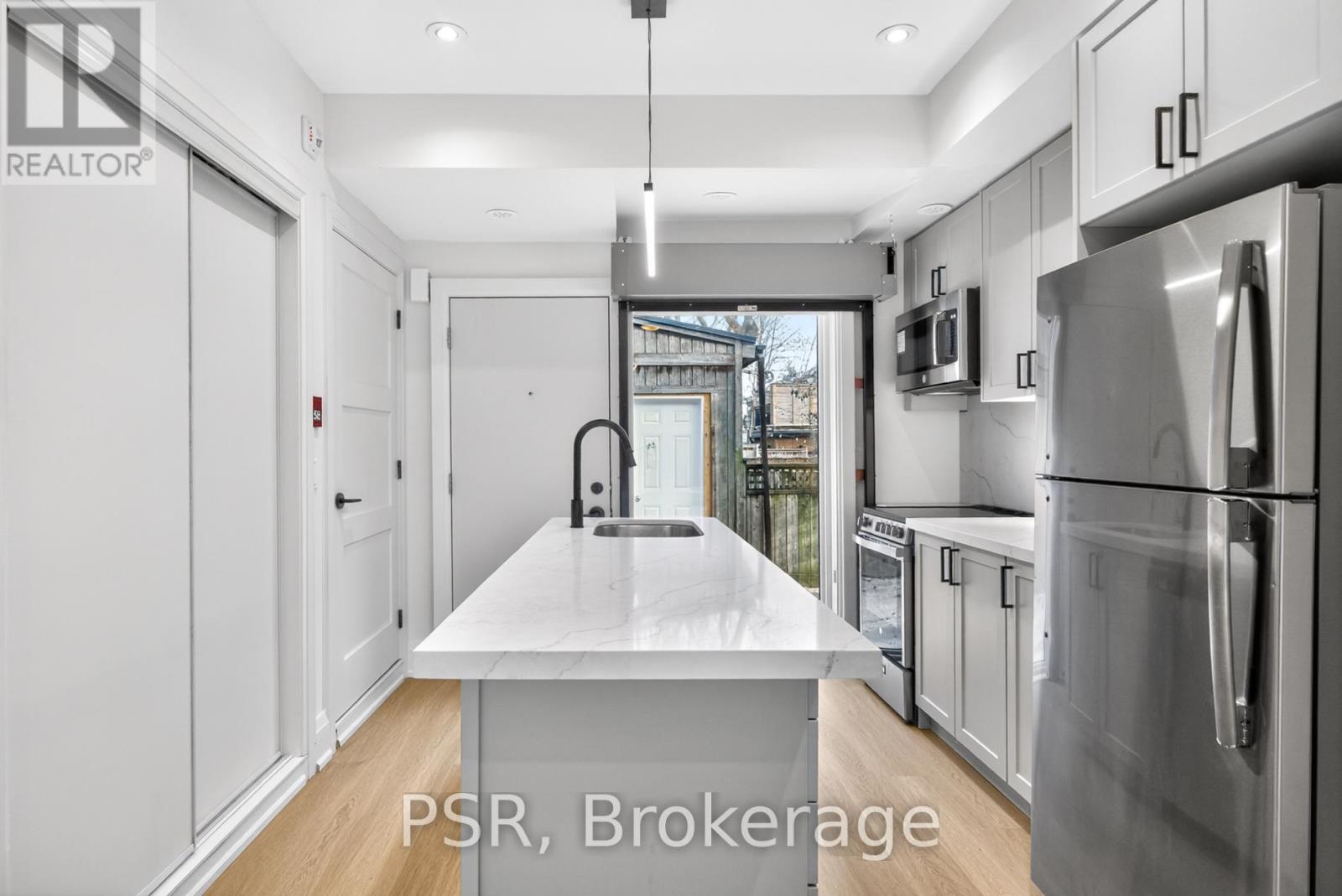 E - 55 Harriet Street, Toronto, Ontario  M4L 2G1 - Photo 4 - E13041240