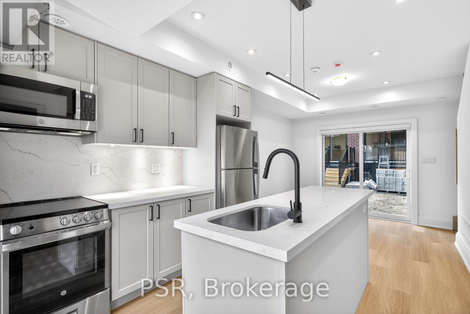 E - 55 Harriet Street, Toronto, Ontario  M4L 2G1 - Photo 6 - E13041240