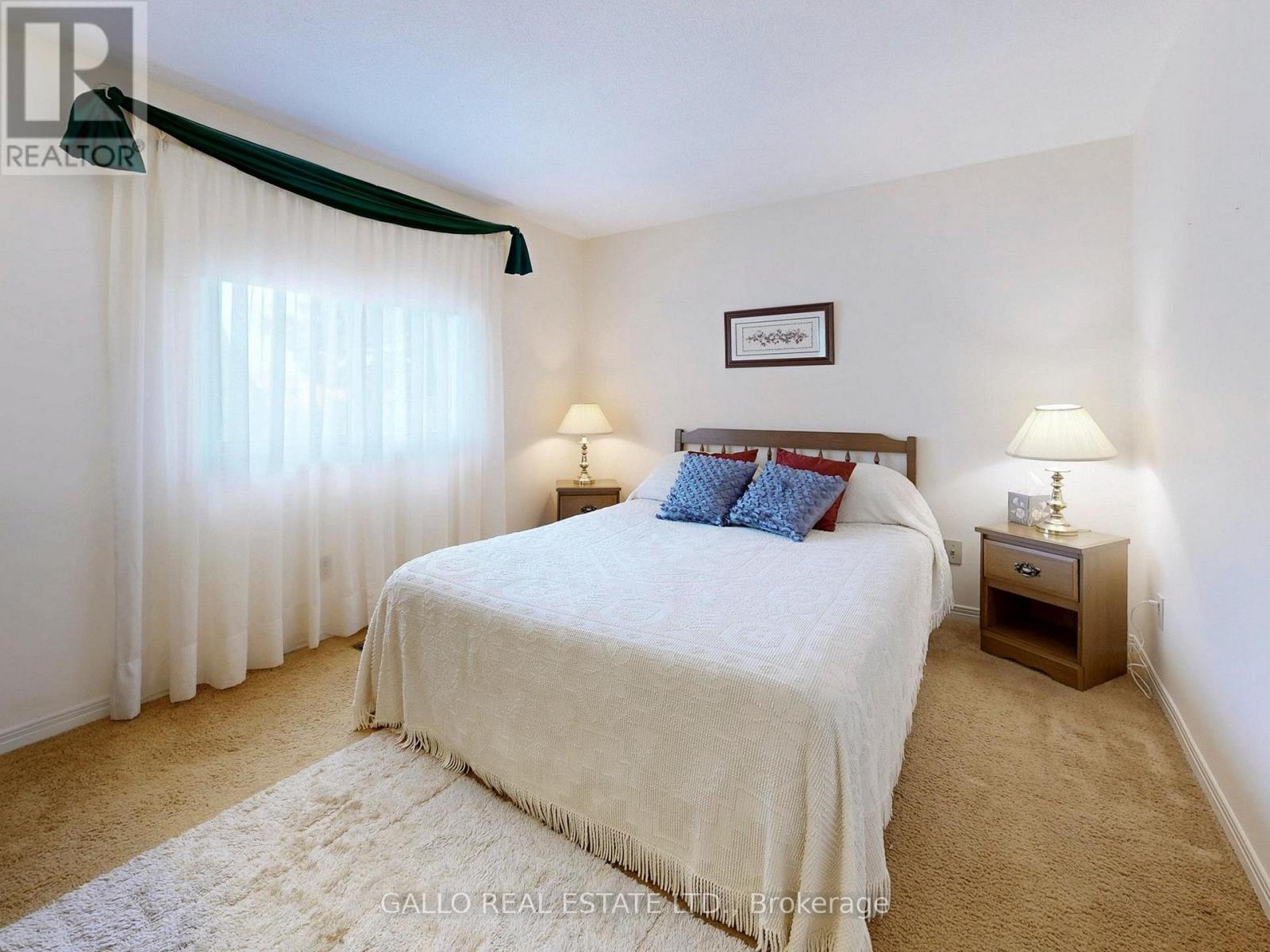 155 Goldhawk Trail, Toronto, Ontario  M1V 1X1 - Photo 11 - E13041494